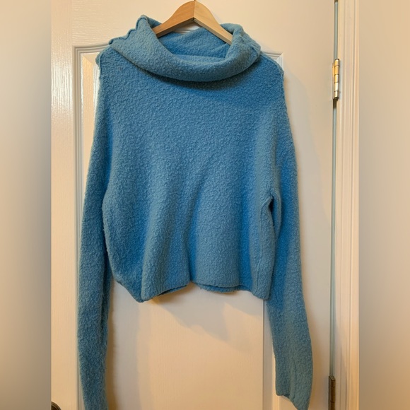 Free People Stormy Sweater size Small Petite (SP), blue 💙 - Picture 5 of 6